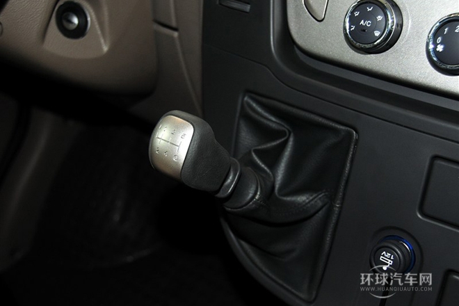 2014款 2.5T商杰版長(zhǎng)軸中頂