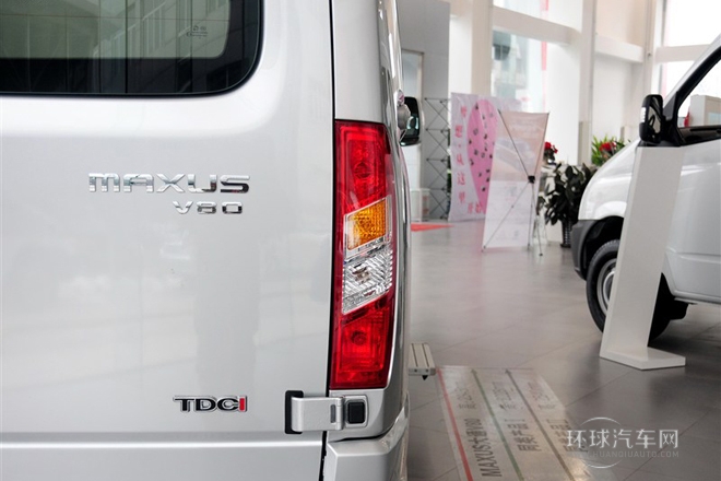 2014款 2.5T商杰版長軸中頂