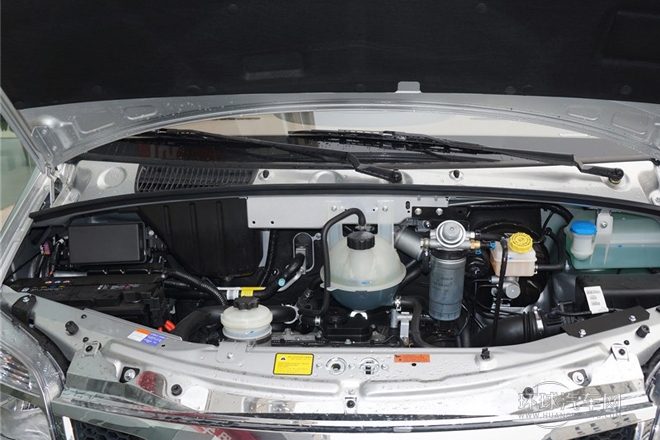 2014款 2.5T商杰版長軸高頂