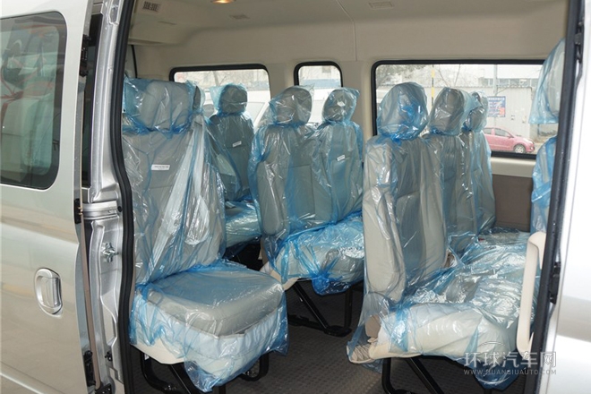 2014款 2.5T商杰版長軸高頂