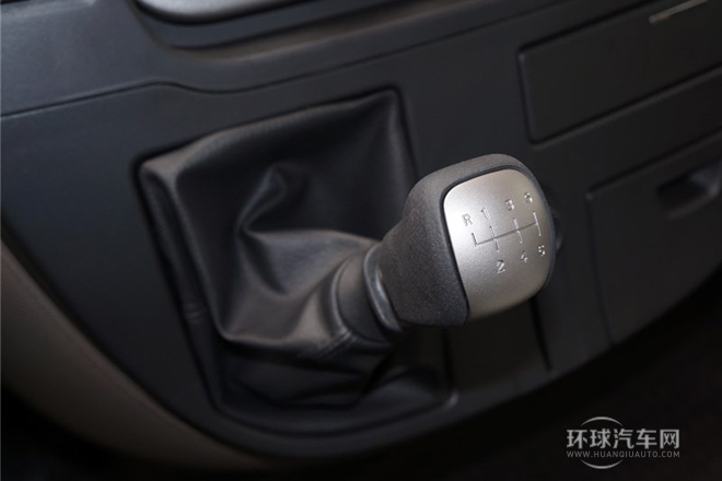 2014款 2.5T商杰版長(zhǎng)軸高頂