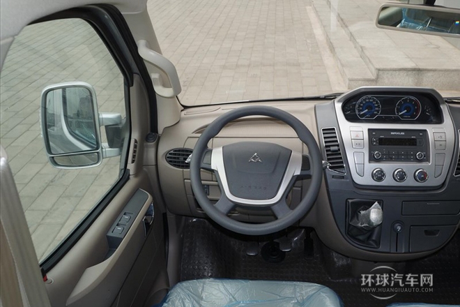 2014款 2.5T商杰版長(zhǎng)軸高頂