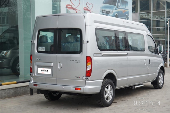 2014款 2.5T商杰版長軸高頂