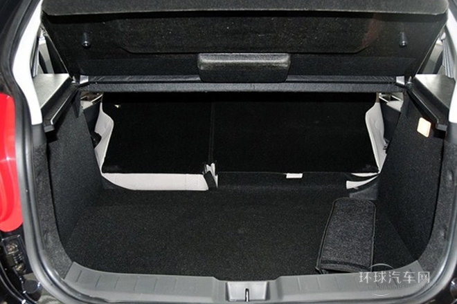 2010款 1.3L 手動豪華型