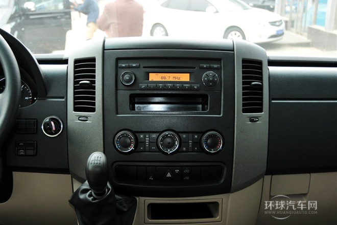 2012款2.1T尊旅中軸版