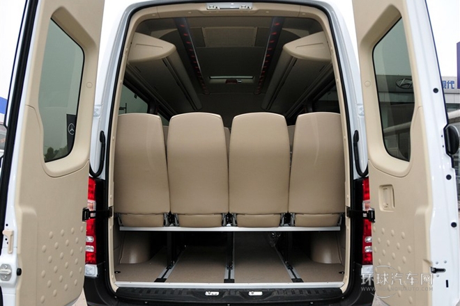 2012款2.1T尊旅中軸版