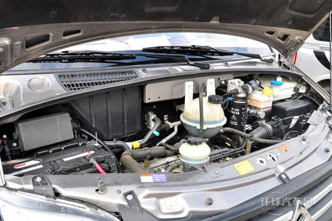 2013款 2.5T適尊房車C型-商務(wù)版