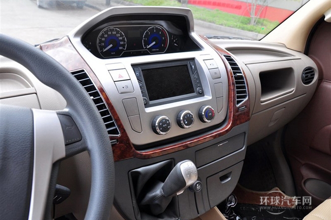 2013款 2.5T適尊房車(chē)C型-商務(wù)版