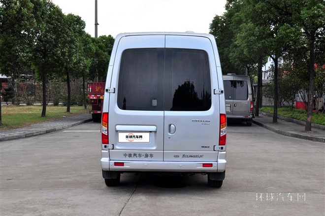 2013款 2.5T適尊房車C型-商務版