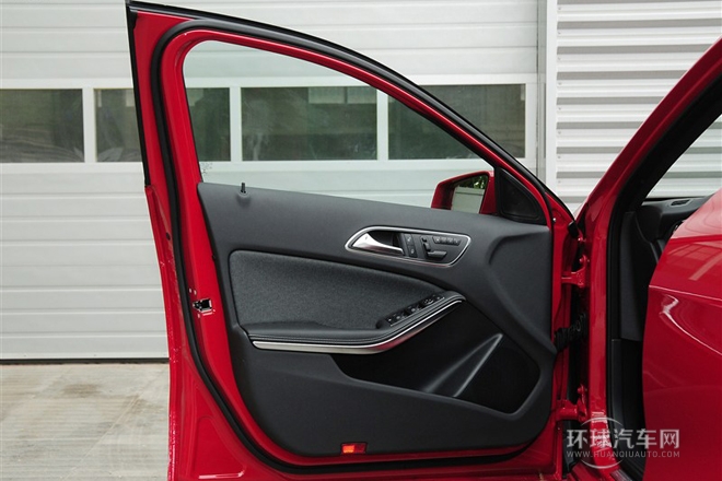 2013款A(yù)180時(shí)尚版