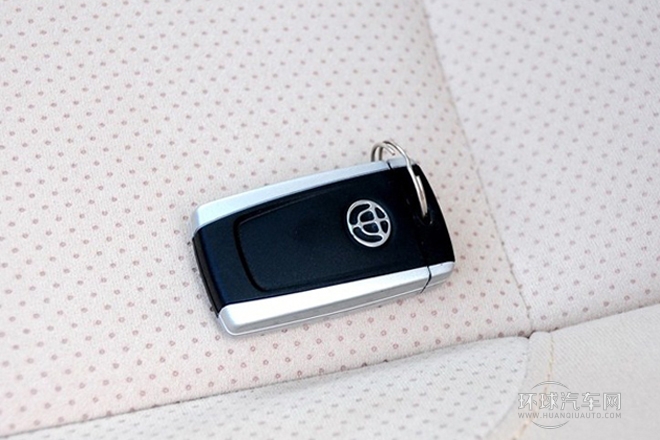 2011款 1.5L 手動(dòng)精英型