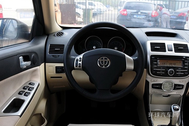 2011款 1.5L 手動精英型