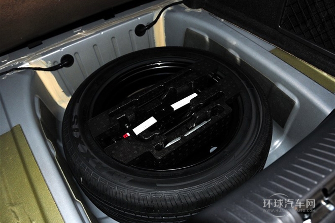 2013款 550S 1.8L 手動啟逸版