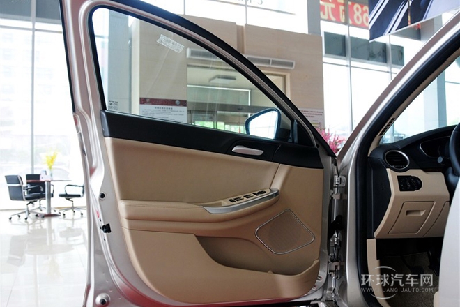 2013款 550S 1.8L 手動啟逸版