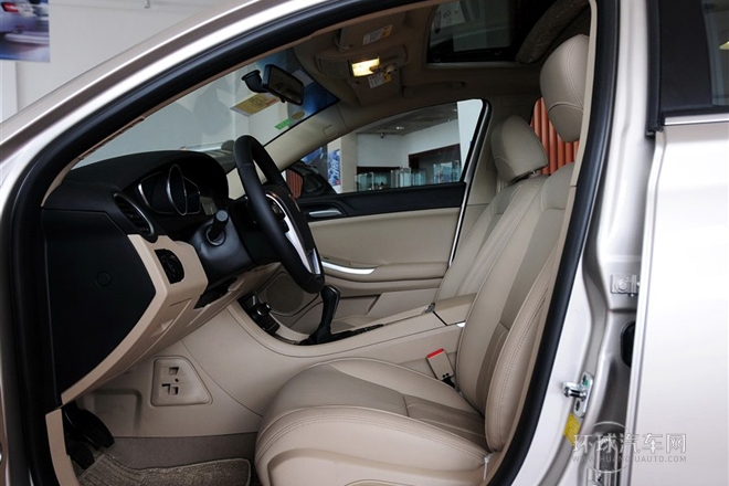 2013款 550S 1.8L 手動(dòng)啟逸版