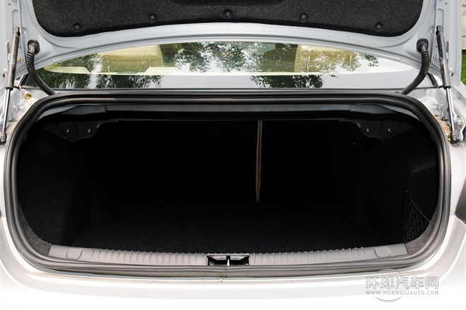 2013款 550S 1.8L 自動啟臻版