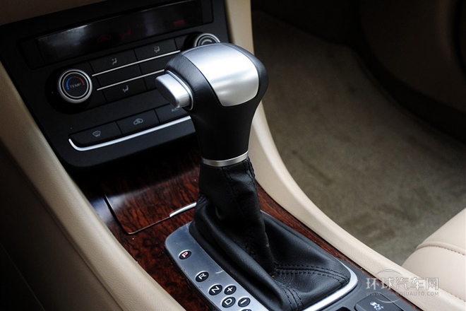 2013款 550S 1.8L 自動啟臻版