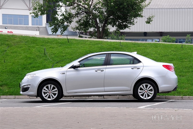 2013款 550S 1.8L 自動啟臻版