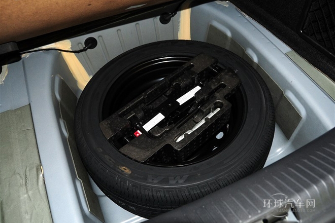 2013款 經典版 550 1.8L 手動風尚型