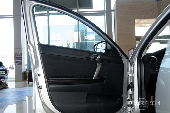 2013款 經(jīng)典版 550 1.8L 手動(dòng)風(fēng)尚型