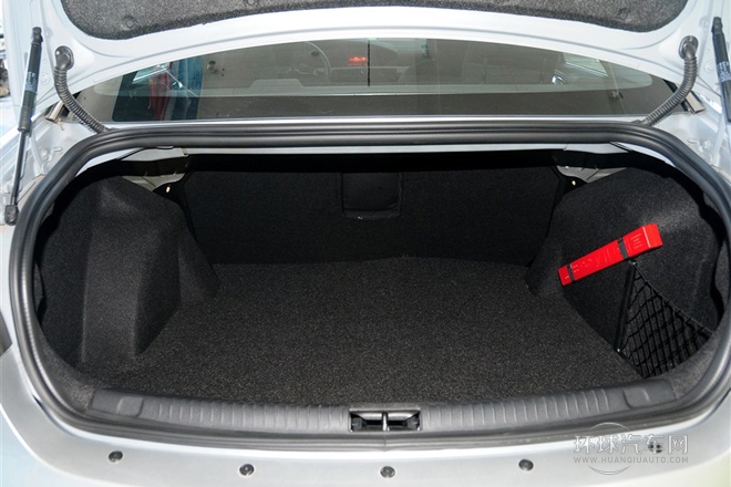 2013款 經(jīng)典版 550 1.8L 手動風(fēng)尚型