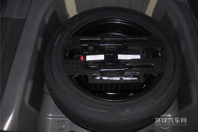 2013款 經典版 550 1.8L 手動豪華型