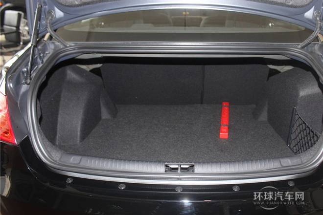 2013款 經典版 550 1.8L 手動豪華型