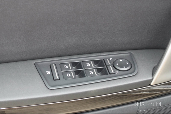 2013款 經典版 550 1.8L 自動風尚型