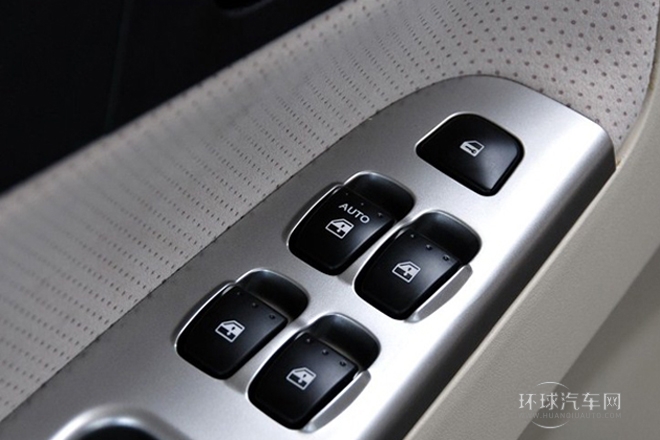 2011款 新銳版 1.5L 自動豪華型