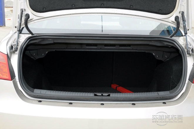 2013款 經(jīng)典版 550 1.8L 自動風(fēng)尚型