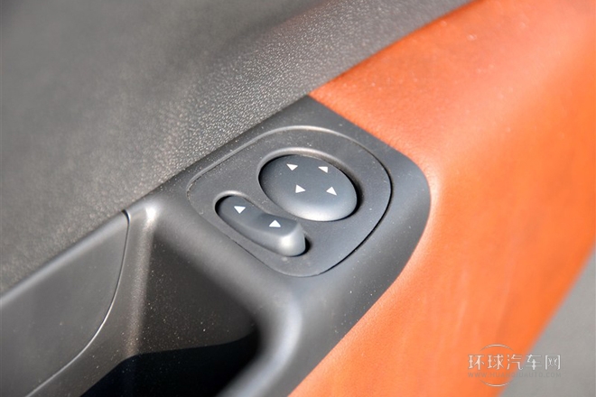 2012款 1.4L 敞篷尊享版