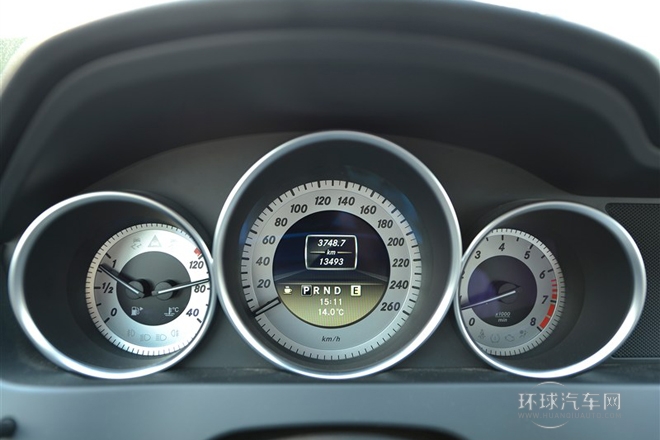 2011款C200豪華運動版