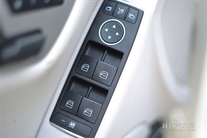 2011款C200豪華運動版