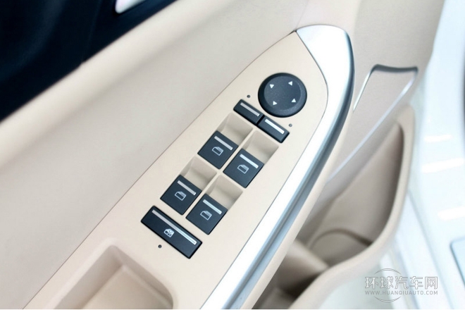 2013款 經典版 550 1.8L 自動豪華型