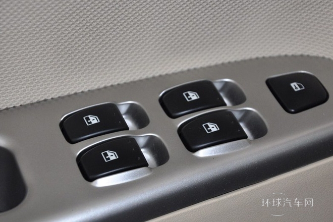 2011款 新銳版 1.5L 自動舒適型