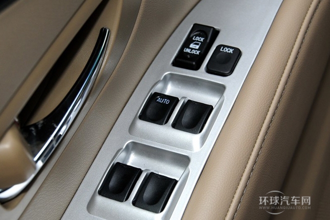 2013款 二代 2.0L 標準型