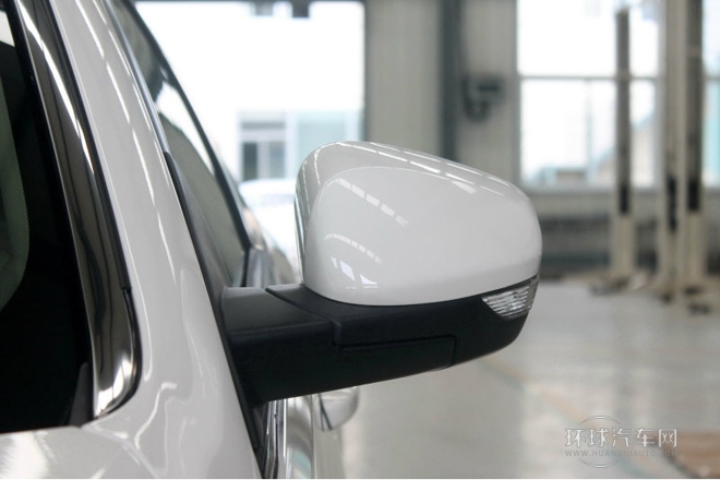 2013款 經(jīng)典版 550 1.8L 自動豪華型