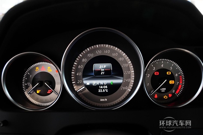 2013款C180轎跑版