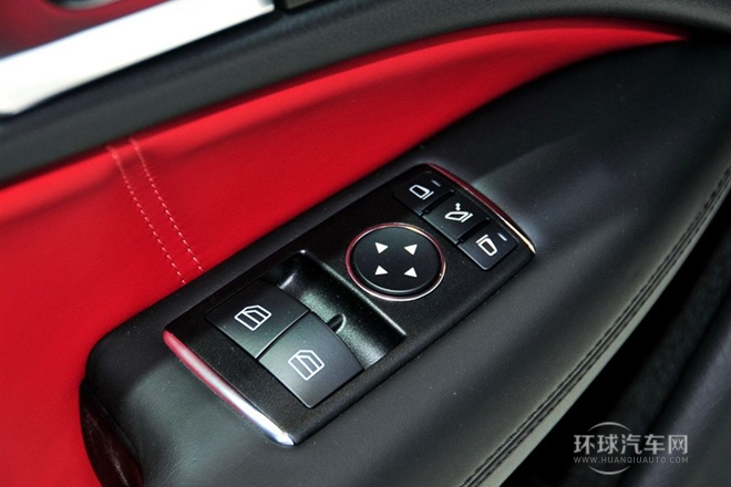 2012款C63 AMG Coupe高性能版