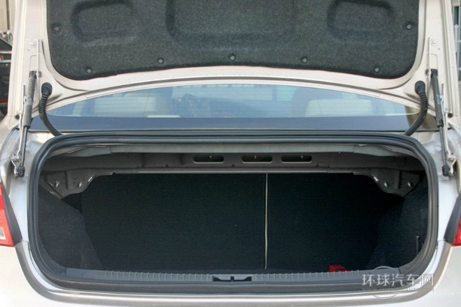 2014款 550S 1.8L 手動(dòng)智選版