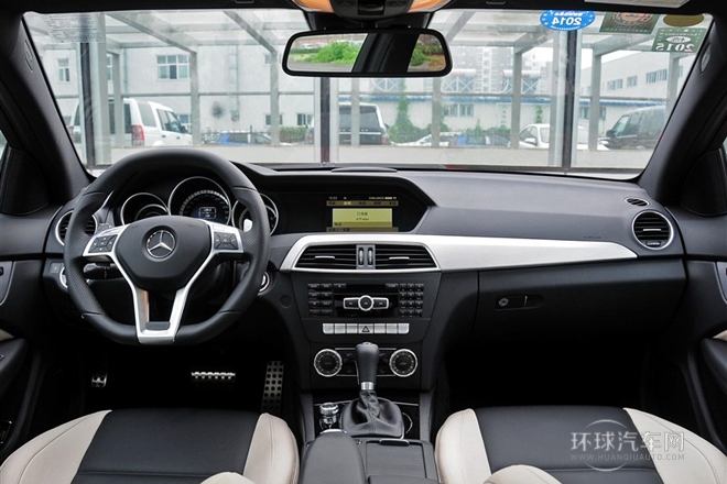 2012款C63 AMG Coupe動感版