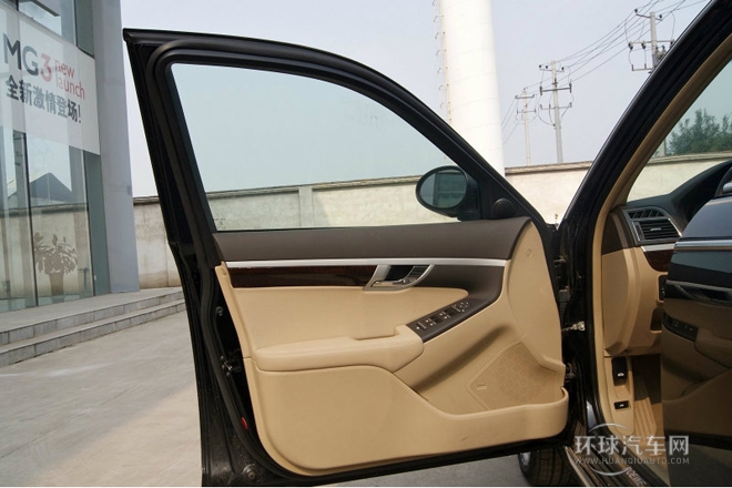 2011款 1.8T 750D NAVI商雅版AT