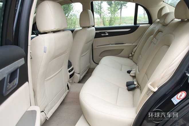 2011款 1.8T 自動豪華型