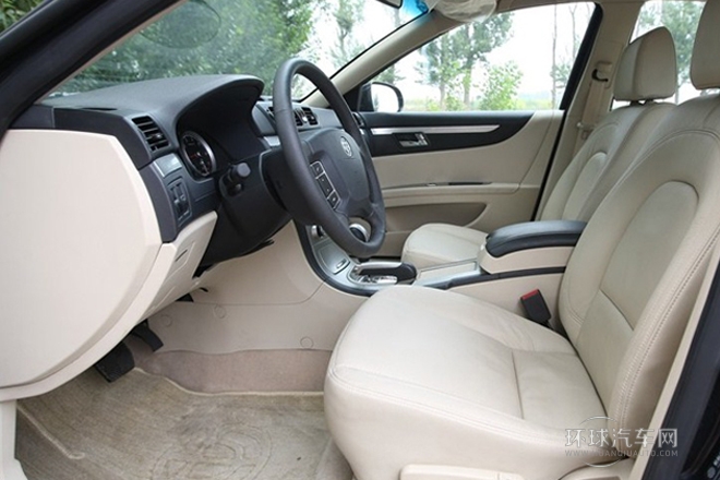 2011款 1.8T 自動(dòng)豪華型