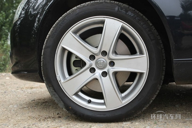 2011款 2.0L 手動舒適型