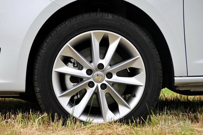 2013款 1.4TSI 5門版FR