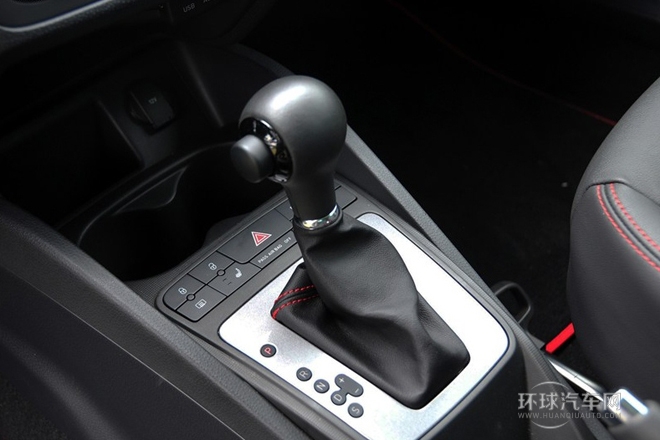 2013款 1.4TSI 5門版FR