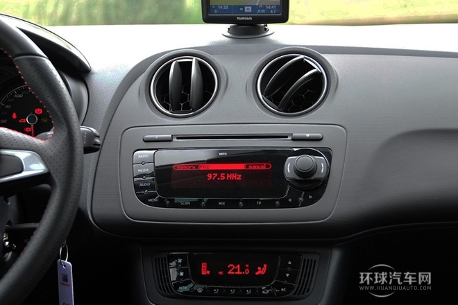 2013款 1.4TSI 5門版FR