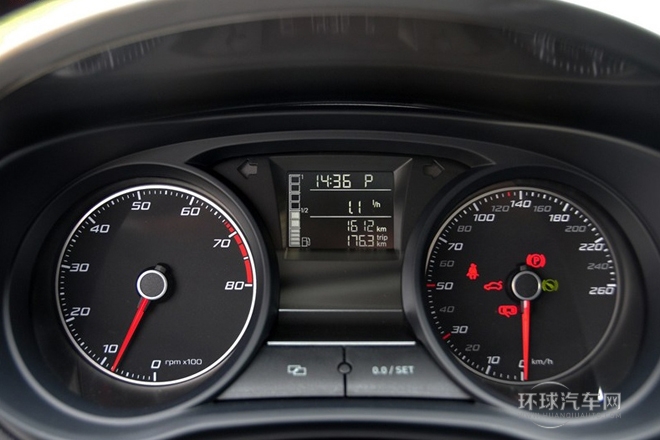 2013款 1.4TSI 5門版FR