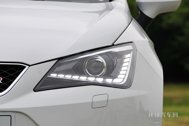 2013款 1.4TSI 5門版FR